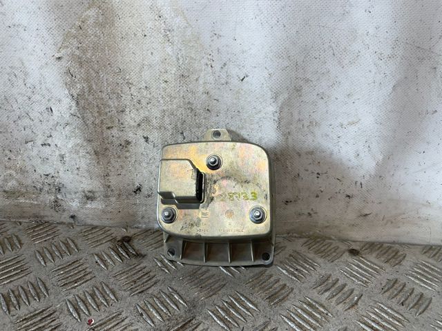 Puxador externo de tampa de porta-malas (de 3ª/5ª porta traseira) 5P0827565C VAG