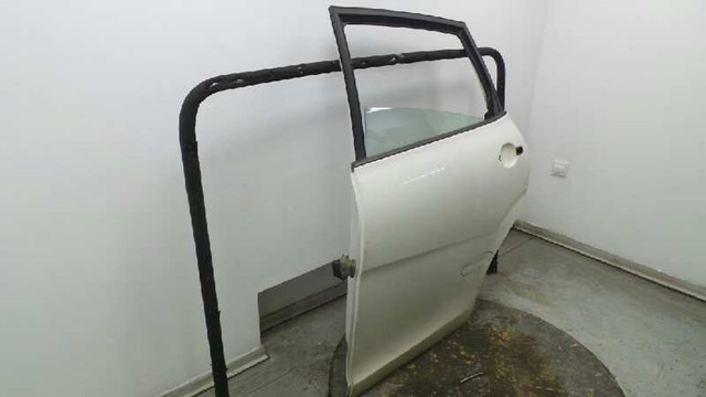 VAG 5P0833055A Дверь задняя левая в наличии Черновцы