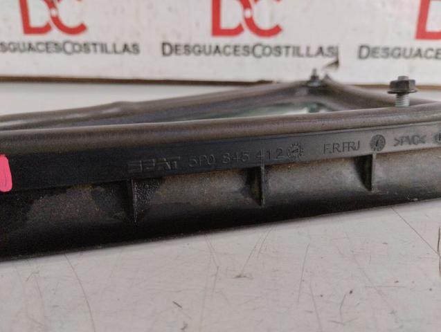 VAG 5P0845412C Стекло-форточка двери передней правой в наличии Тернополь