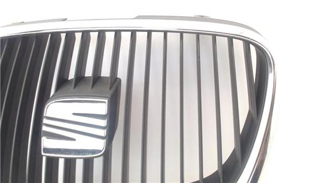 VAG 5P0853679A Эмблема решетки радиатора в наличии Запорожье