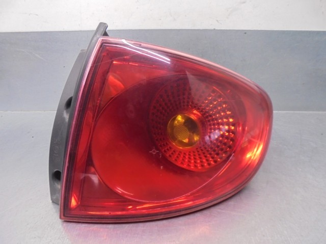 VAG 5P0945112B Фонарь задний правый в наличии Чернигов