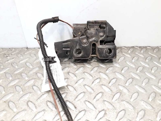 5P1823509D9B9 Замок капота купить Львов