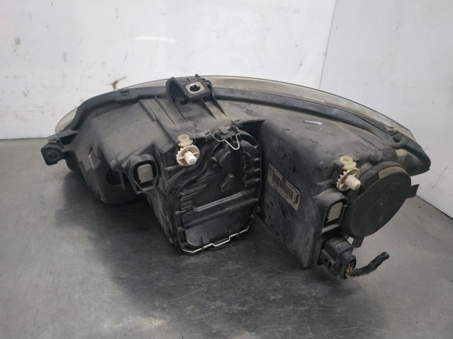 VAG 5P1941006A Правая фара в наличии Львов