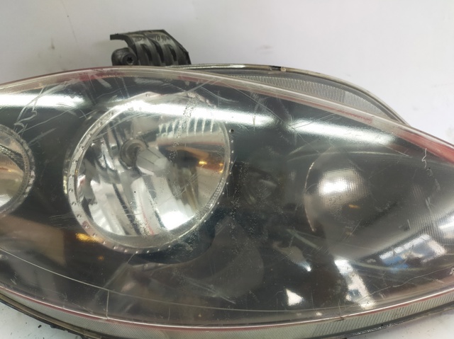 VAG 5P1941006A Правая фара в наличии Сумы