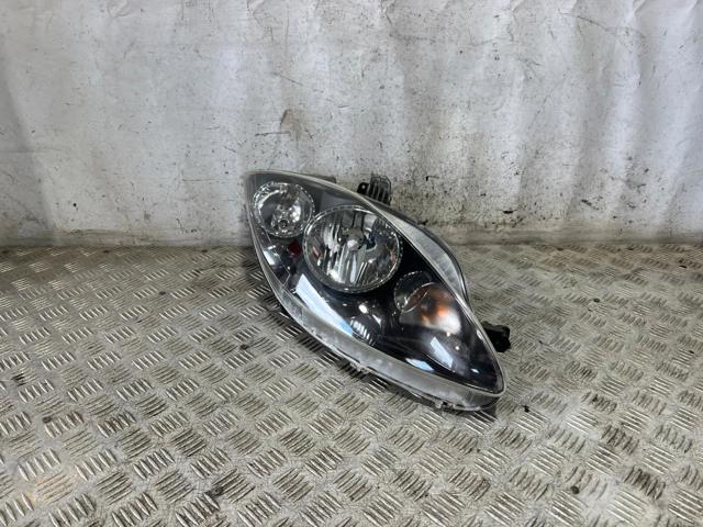 VAG 5P1941030C Правая фара в наличии Черновцы