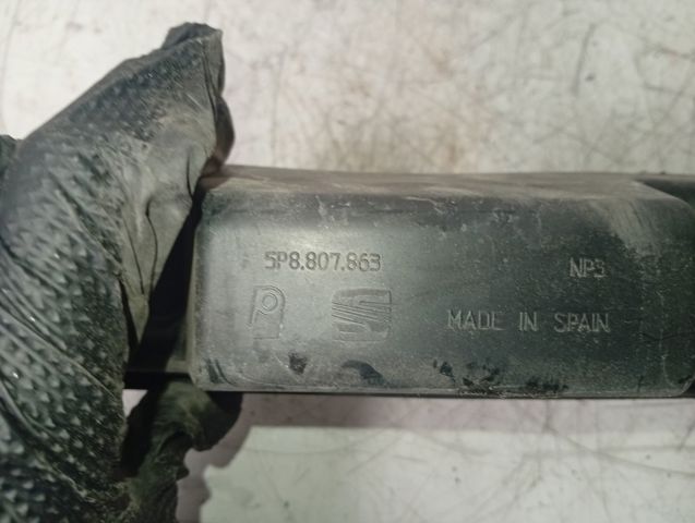 5P8807863 Кронштейн бампера заднего центральный купить Запорожье