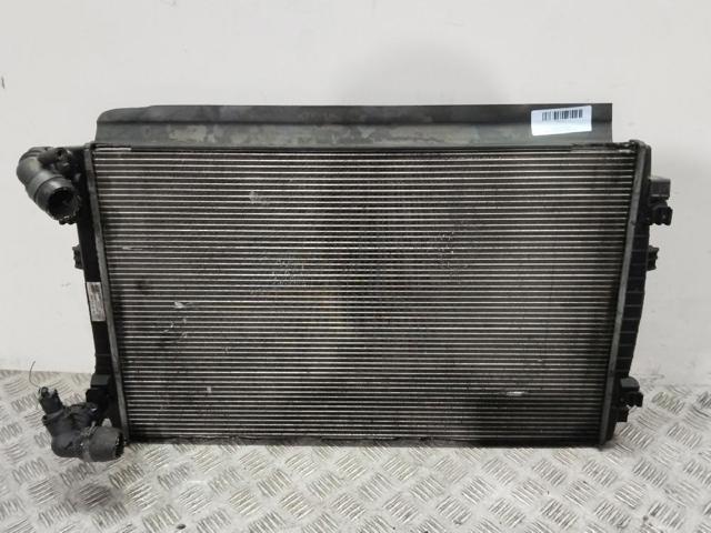 Radiador de esfriamento de motor 5Q0121251GQ VAG