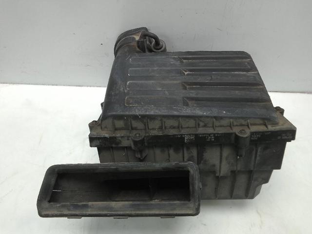 VAG 5Q0129607AB Корпус фильтра в наличии Киев