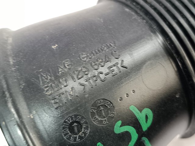 VAG 5Q0129684C Патрубок воздушный, выход воздушного фильтра в наличии Ровно