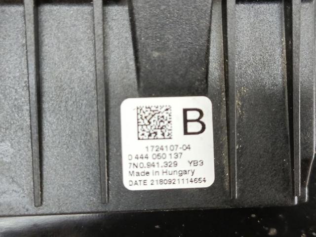 VAG 5Q0131877F Бак AD BLUE в наличии Ирпень