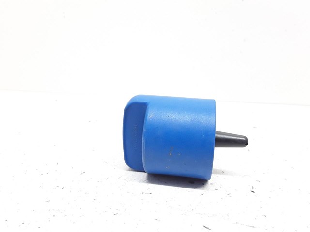 5Q0131980C Крышка заливной горловины бака AD BLUE купить Черкассы