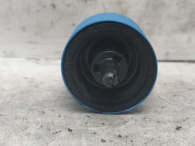 VAG 5Q0131980C Крышка заливной горловины бака AD BLUE в наличии Ровно