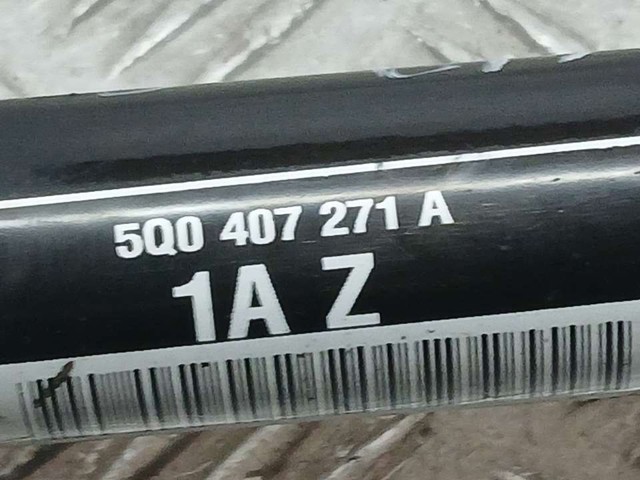 VAG 5Q0407271A Полуось (привод) передняя левая в наличии Сумы