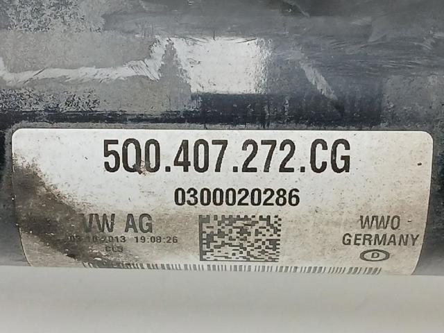 VAG 5Q0407272CG Правая полуось в наличии Черкассы