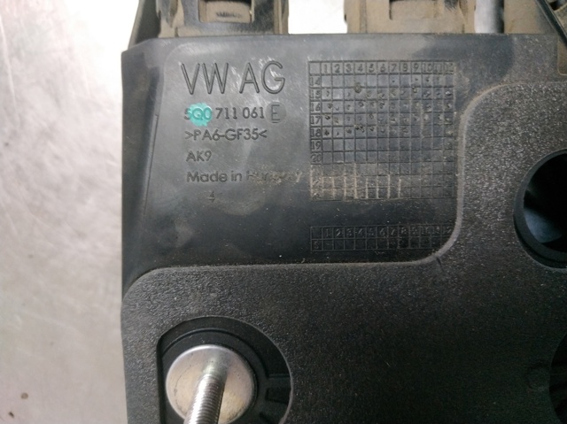 VAG 5Q0711061E в наличии Каменское