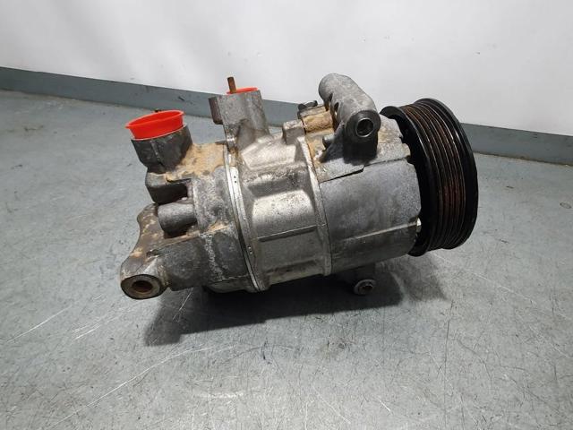 VAG 5Q0816803L Компрессор кондиционера в наличии Полтава
