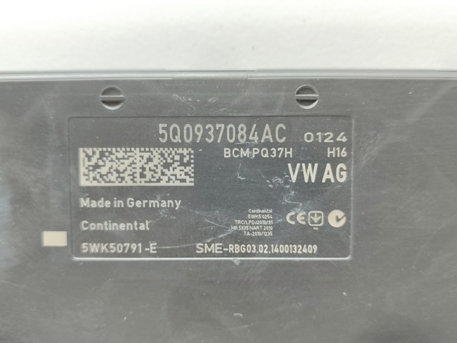 VAG 5Q0937084AC в наличии Ужгород
