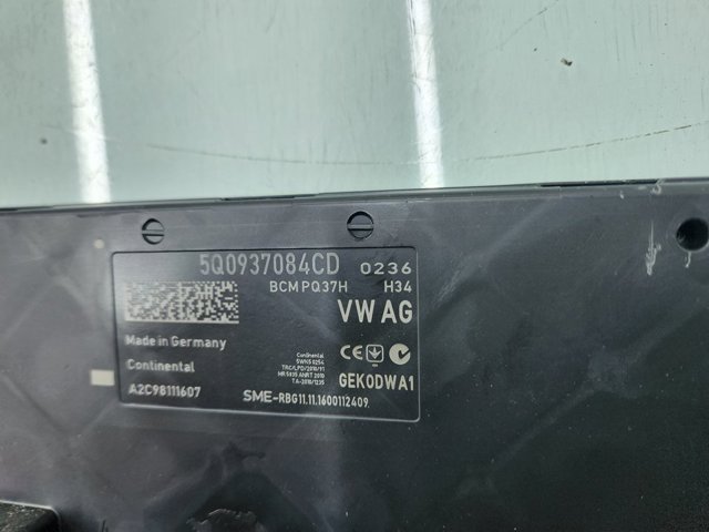 5Q0937084CD купить Ровно