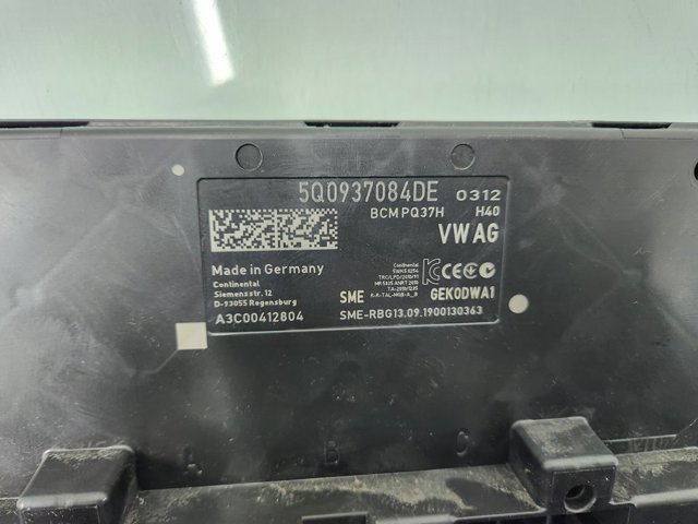 VAG 5Q0937084DE Блок комфорта в наличии Тернополь