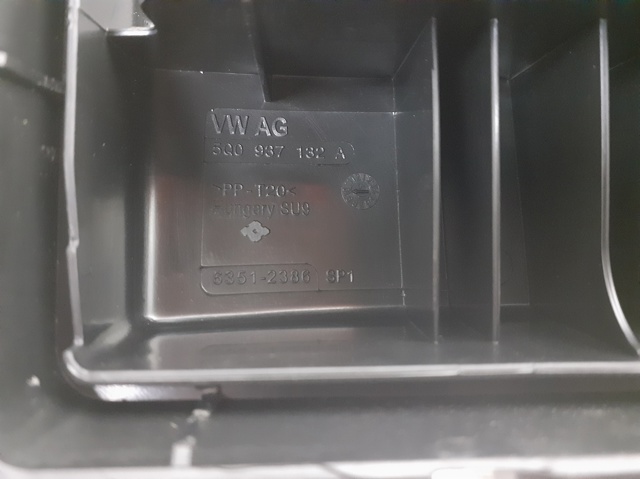 VAG 5Q0937132A Крышка блока предохранителей в наличии Винница