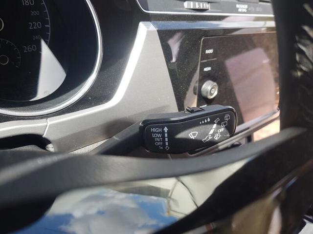 Comutador instalado na coluna da direção, montado 5Q0953502M VAG