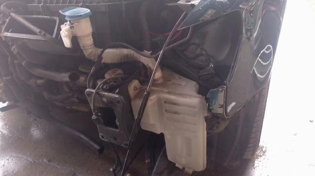 Tanque de fluido para lavador de vidro 5Q0955453T VAG