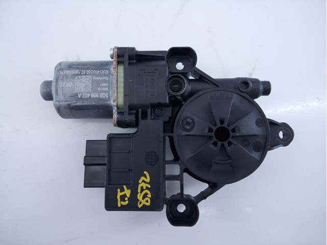 Motor regulador do vidro traseiro direito para Skoda Fabia (NJ3) Active DKL 5Q0959407A