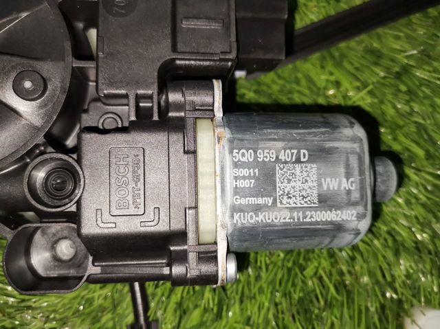 5Q0959407D VAG Мотор стеклоподъемника двери задней левой купить в Кривой Рог