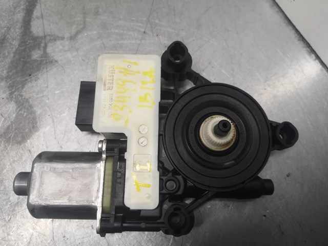 Motor regulador do vidro traseiro esquerdo para Volkswagen Golf VII 1.6 TDI DDY 5Q0959811D