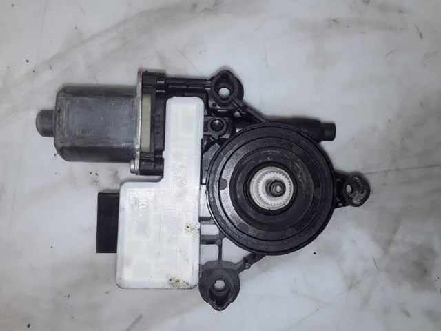 Motor regulador do vidro traseiro direito para Skoda Karoq 1.6 TDI DGT 5Q0959812A