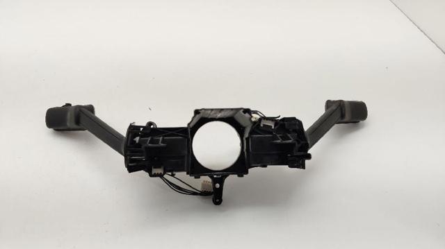 Comutador instalado na coluna da direção, montado Volkswagen Jetta 7 BU3, BU4