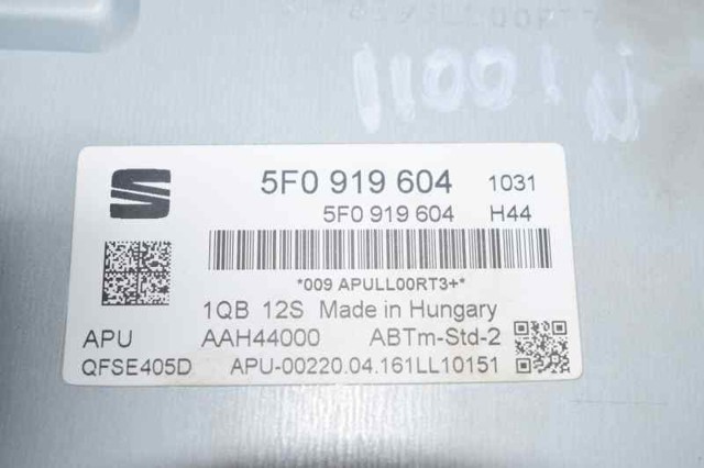 VAG 5QA035824 в наличии Черновцы