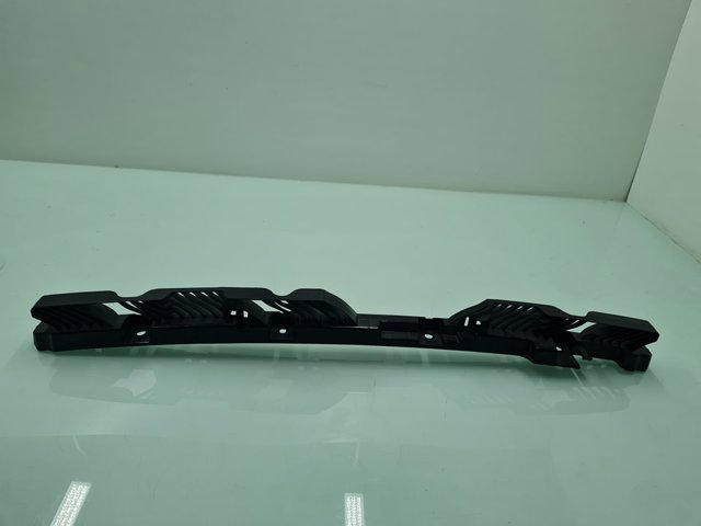 VAG 5TA807863 Кронштейн бампера заднего центральный в наличии Ужгород