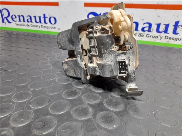 5TA827505D VAG Замок крышки багажника (двери 3/5-й задней) купить в Днепр