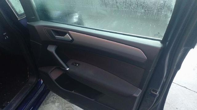 Mecanismo de acionamento de vidro da porta dianteira direita 5TA837462A VAG