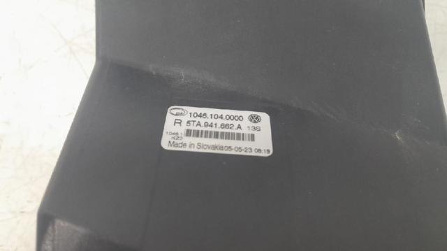 VAG 5TA941662A Фара противотуманная правая в наличии Павлоград