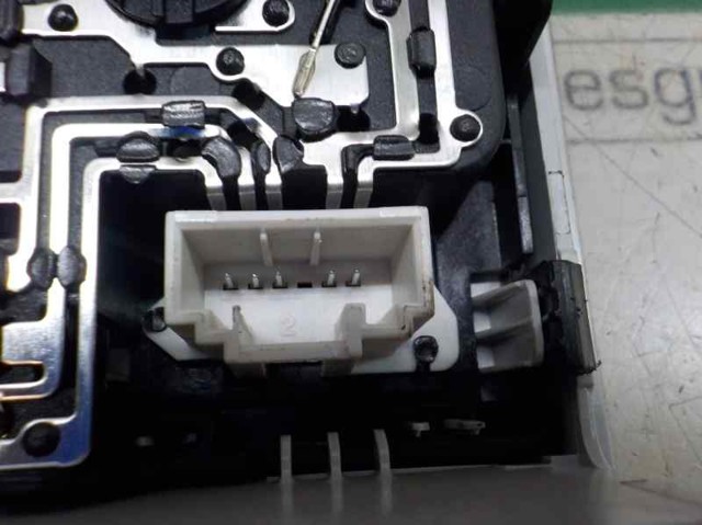VAG 5TA947105EKW Плафон салона в наличии Житомир