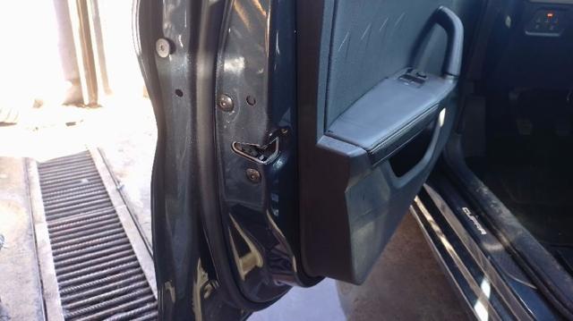 Fecho da porta dianteira esquerda 5TB837015E VAG