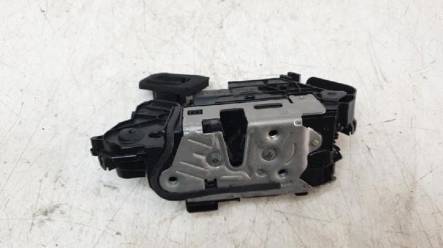 Fecho da porta dianteira esquerda 5TB837015E VAG