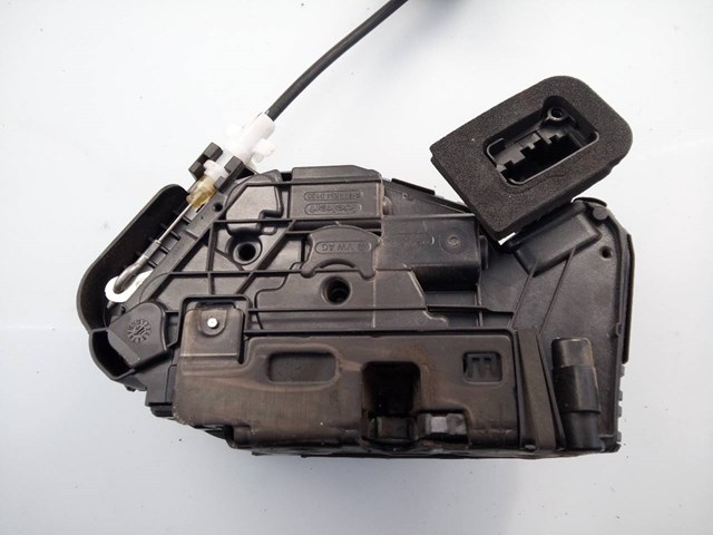 Fechadura dianteira direita para assento Toledo IV (kg3) (2012-2019) 5TB837016A