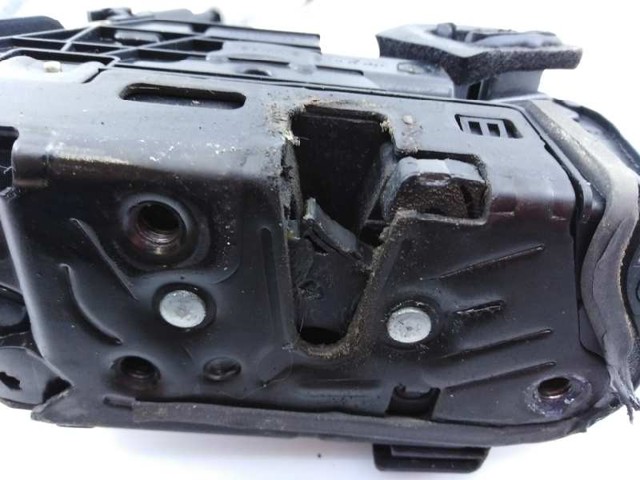 5TB837016B Замок передней правой двери купить Николаев