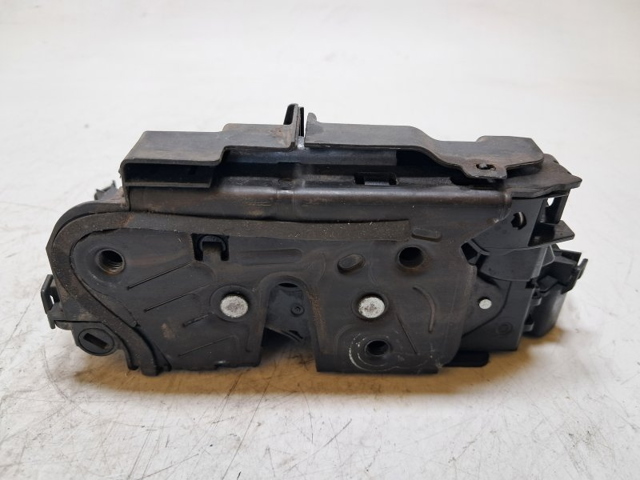 5TB837016B Замок передней правой двери купить Сумы