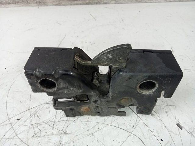 Fecho da capota 5U0823509A VAG