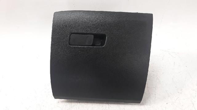 5UT24DX9AC CHRYSLER Крышка перчаточного ящика (бардачка) купить в Ровно