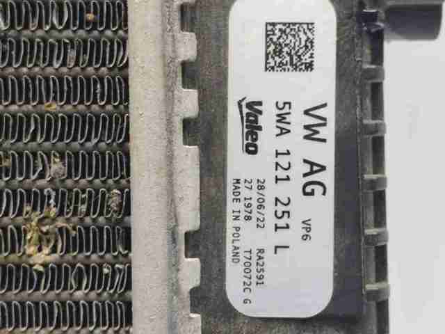 5WA121251L VAG Радиатор охлаждения двигателя купить в Ирпень