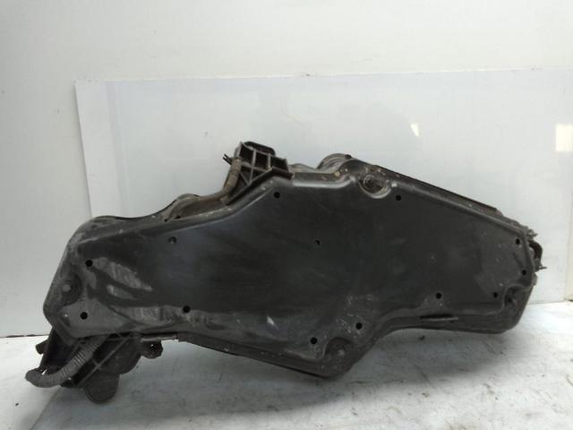 5WA131877C VAG Бак AD BLUE купить в Ирпень