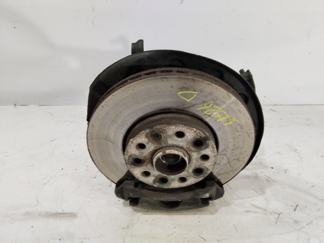 VAG 5WA407256 Цапфа (поворотный кулак) передний правый в наличии Чернигов