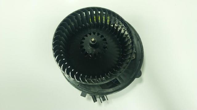 5WB819015A Вентилятор печки купить Ирпень