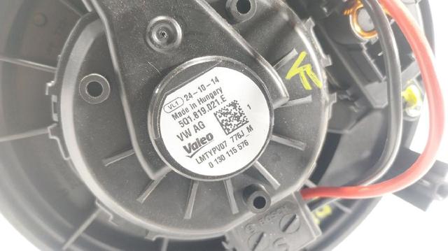VAG 5WB819015A Мотор вентилятора печки (отопителя салона) в наличии Ужгород