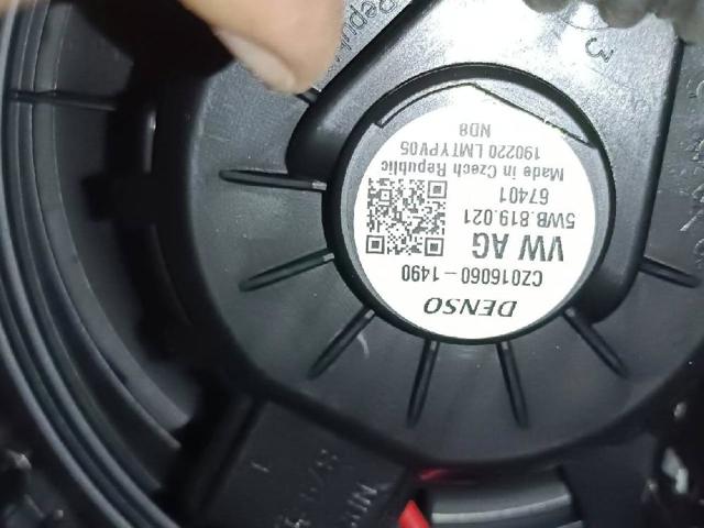 VAG 5WB819021 Мотор вентилятора печки (отопителя салона) в наличии Украина